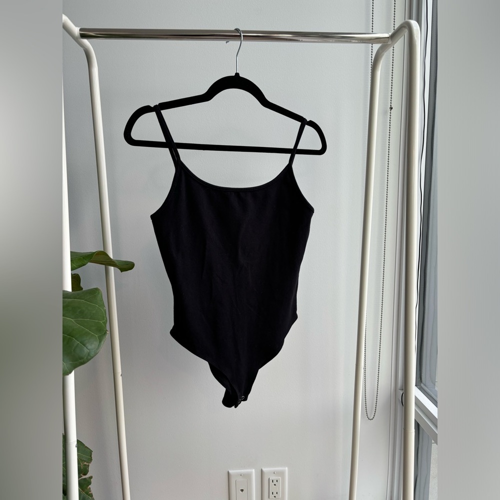 3/$25 FOREVER 21 | Black Spaghetti Strap Bodysuit